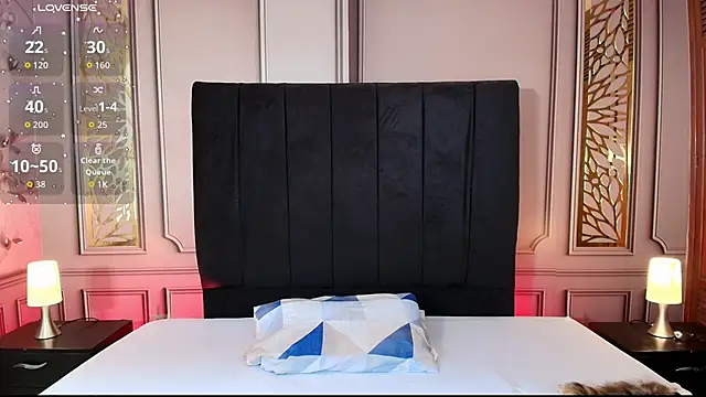 Snapshot of mishell_lovely chatting on 09/30/25, 12:43 mishell lovely online show from 09/30/25, 12:43