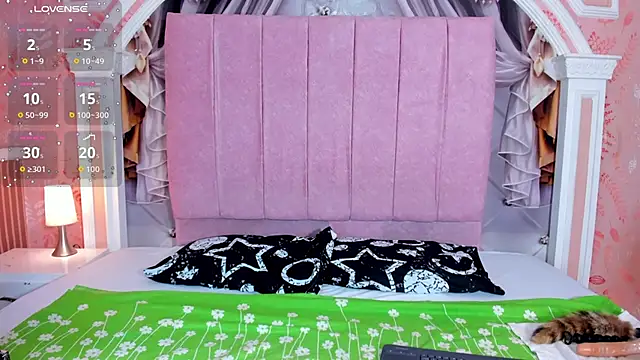 Snapshot of mishell_lovely chatting on 11/06/25, 01:12 mishell lovely online show from 11/06/25, 01:12