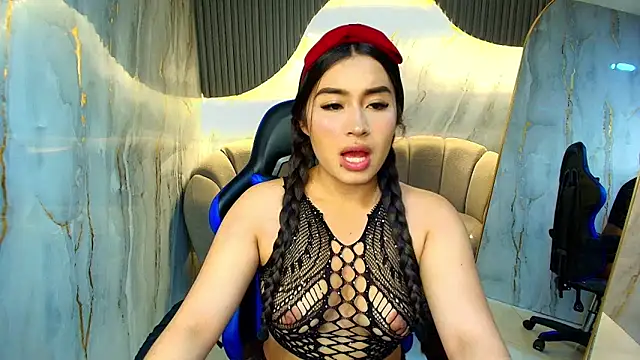 martina1 r online show from 12/20/25, 12:56