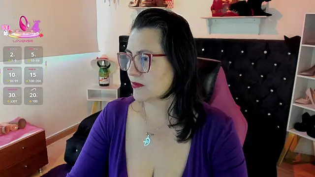 D Martii online show from 09/28/25, 01:49