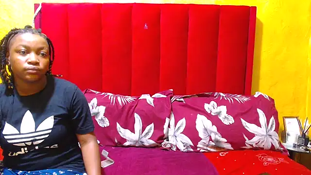 Snapshot of SultryCocoBabe chatting on 10/21/25, 05:35 SultryCocoBabe online show from 10/21/25, 05:35