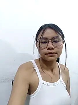 SofieLove 01 online show from 01/17/26, 08:41