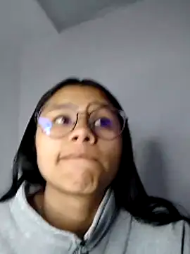 SofieLove 01 online show from 02/06/26, 08:07