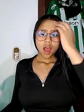 Snapshot of SofieLove_01 chatting on 03/12/26, 09:10 SofieLove 01 online show from 03/12/26, 09:10