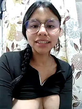 Snapshot of SofieLove_01 chatting on 03/13/26, 09:16 SofieLove 01 online show from 03/13/26, 09:16