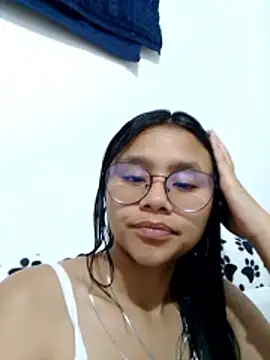 Snapshot of SofieLove_01 chatting on 04/06/26, 07:20 SofieLove 01 online show from 04/06/26, 07:20