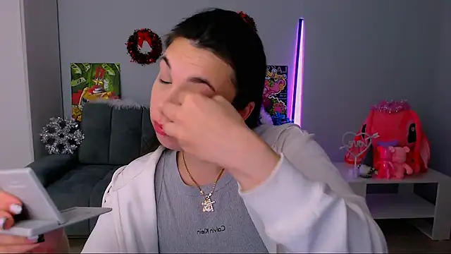 queenofthesense  online show from 11/19/25, 02:50