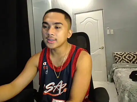 Snapshot of pinoyAdrianneXXX chatting on 09/29/25, 12:05 pinoyAdrianneXXX online show from 09/29/25, 12:05