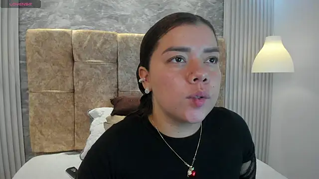 leilapons online show from 11/21/25, 05:00