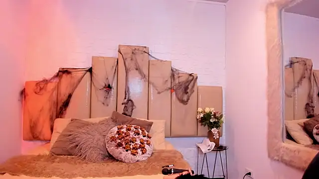 salem rose online show from 10/27/25, 07:40