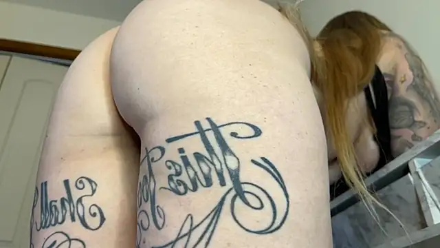 Snapshot of peachykatt chatting on 11/01/25, 02:08 peachykatt online show from 11/01/25, 02:08