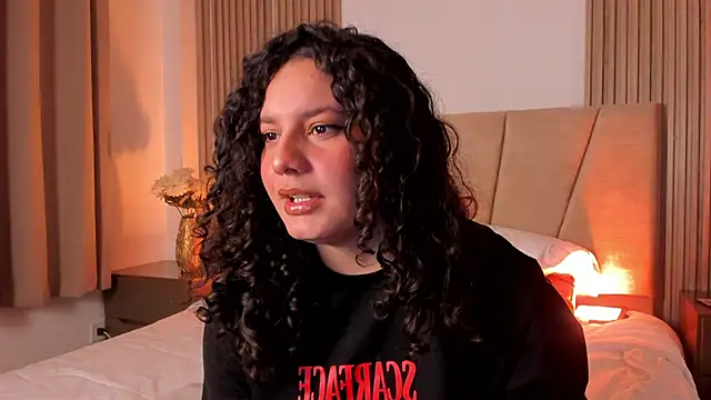 Snapshot of Rachell_Jamess chatting on 11/21/25, 03:49 Rachell Jamess online show from 11/21/25, 03:49