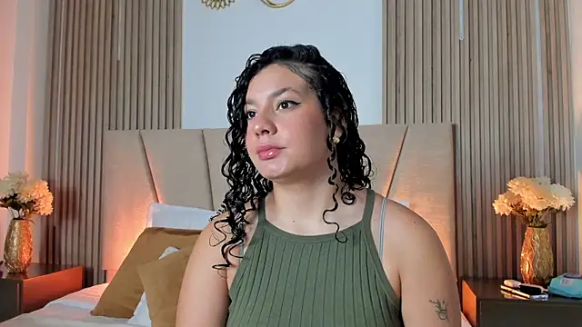 Snapshot of Rachell_Jamess chatting on 11/22/25, 03:38 Rachell Jamess online show from 11/22/25, 03:38