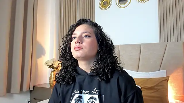 Snapshot of Rachell_Jamess chatting on 11/24/25, 03:39 Rachell Jamess online show from 11/24/25, 03:39