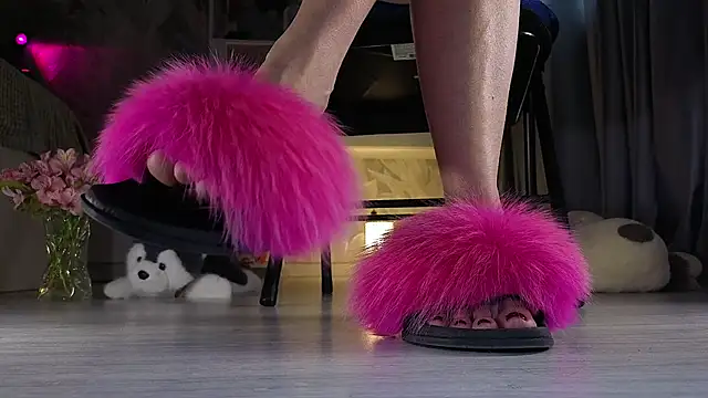 Feet Heelss online show from 01/15/26, 10:42