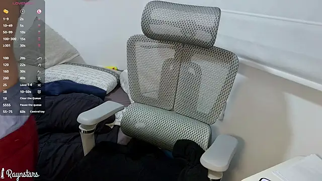 Snapshot of raynstars chatting on 01/10/26, 07:37 raynstars online show from 01/10/26, 07:37