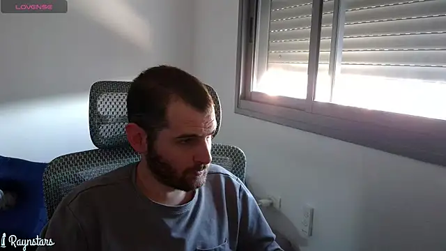 Snapshot of raynstars chatting on 03/02/26, 02:24 raynstars online show from 03/02/26, 02:24