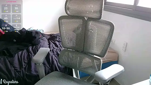 Snapshot of raynstars chatting on 03/29/26, 11:32 raynstars online show from 03/29/26, 11:32