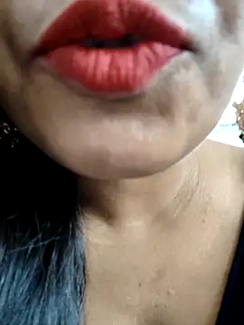 Sofia-ex online show from 10/21/25, 08:26