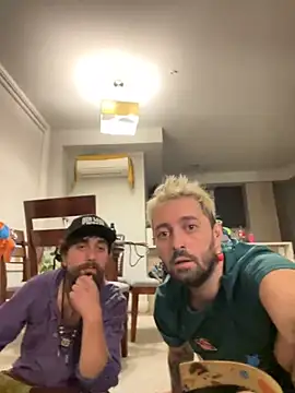 Snapshot of BlinkBoyRave chatting on 09/30/25, 12:21 BlinkBoyRave online show from 09/30/25, 12:21