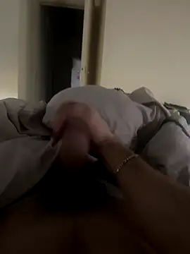 Zoro404040 online show from 11/26/25, 08:26