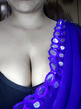 Snapshot of annanya01 chatting on 09/20/25, 01:39 annanya01 online show from 09/20/25, 01:39