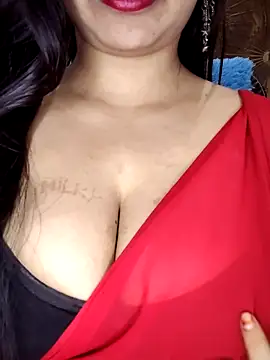 Snapshot of annanya01 chatting on 10/08/25, 01:03 annanya01 online show from 10/08/25, 01:03