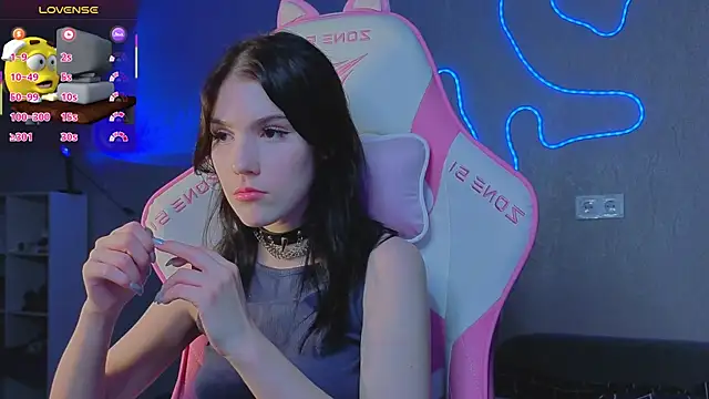 Sophie SkyAngel online show from 12/17/25, 04:40