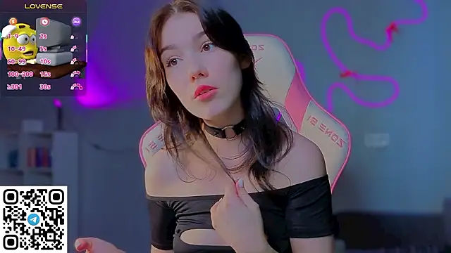 Snapshot of Sophie_SkyAngel chatting on 03/08/26, 11:58 Sophie SkyAngel online show from 03/08/26, 11:58