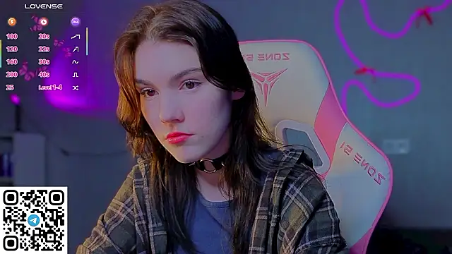 Snapshot of Sophie_SkyAngel chatting on 03/14/26, 09:09 Sophie SkyAngel online show from 03/14/26, 09:09