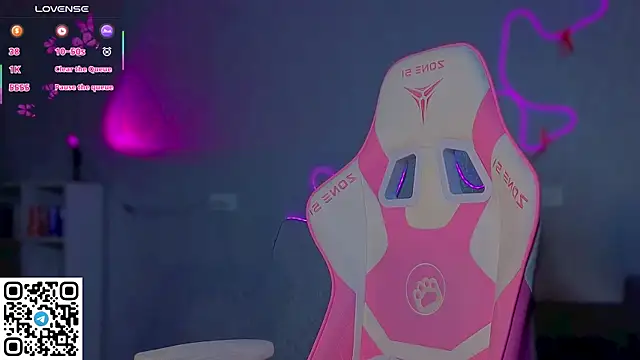 Snapshot of Sophie_SkyAngel chatting on 03/26/26, 09:20 Sophie SkyAngel online show from 03/26/26, 09:20