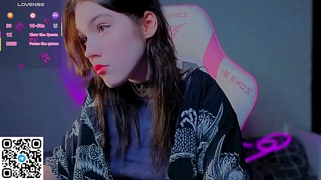 Snapshot of Sophie_SkyAngel chatting on 04/16/26, 11:07 Sophie SkyAngel online show from 04/16/26, 11:07