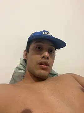 Snapshot of BAGHEERAPGG chatting on 11/03/25, 12:02 BAGHEERAPGG online show from 11/03/25, 12:02