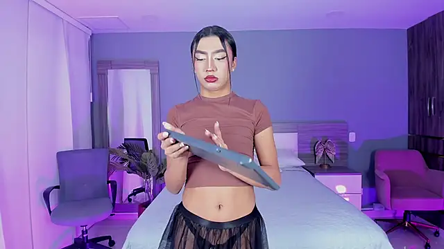 Snapshot of Alaiaguerra chatting on 11/07/25, 08:09 Alaiaguerra online show from 11/07/25, 08:09