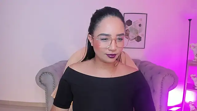 Snapshot of Sharon_breezee chatting on 11/27/25, 04:36 Sharon breezee online show from 11/27/25, 04:36