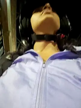 Amber-Sweett online show from 10/30/25, 04:47