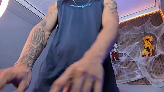 Leo santoro online show from 10/10/25, 12:48