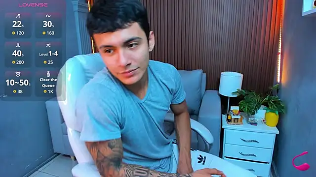 Leo santoro online show from 11/18/25, 03:05