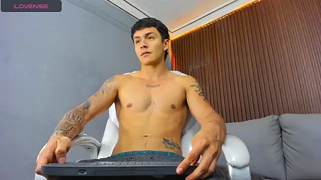 Leo santoro online show from 12/16/25, 02:44