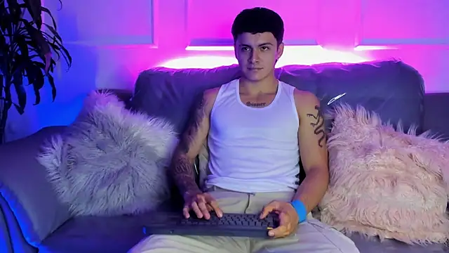 Leo santoro online show from 02/26/26, 01:54