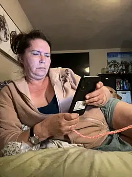 petalsexy online show from 10/13/25, 05:57