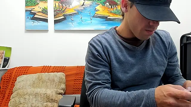 Snapshot of alex-golden chatting on 09/22/25, 01:24 alex-golden online show from 09/22/25, 01:24