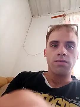 Snapshot of alex-golden chatting on 03/28/26, 07:24 alex-golden online show from 03/28/26, 07:24