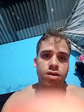 Snapshot of alex-golden chatting on 04/10/26, 01:05 alex-golden online show from 04/10/26, 01:05