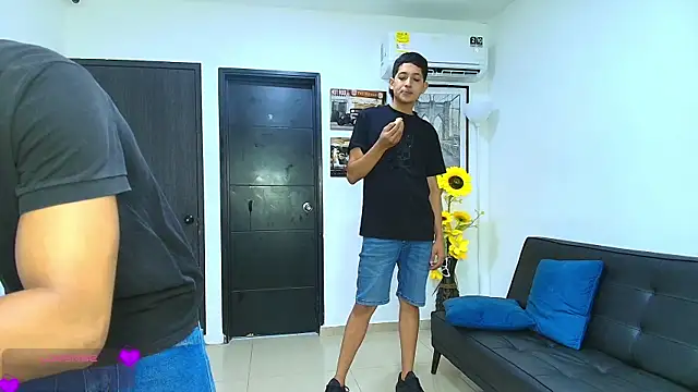 Snapshot of Bisexlifehot__ chatting on 04/08/26, 11:16 Bisexlifehot online show from 04/08/26, 11:16