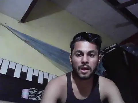 ursdreamperson online show from 11/04/25, 09:52