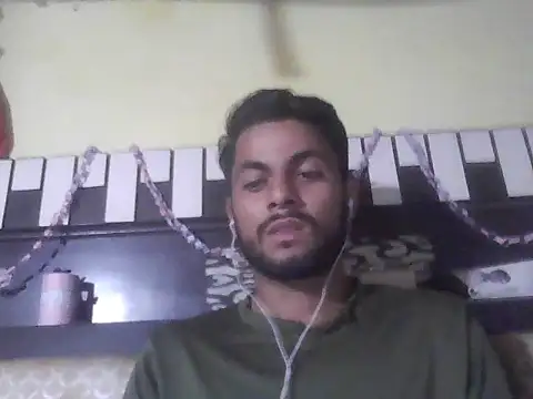 ursdreamperson online show from 11/12/25, 08:48