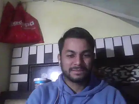 ursdreamperson online show from 12/20/25, 03:57