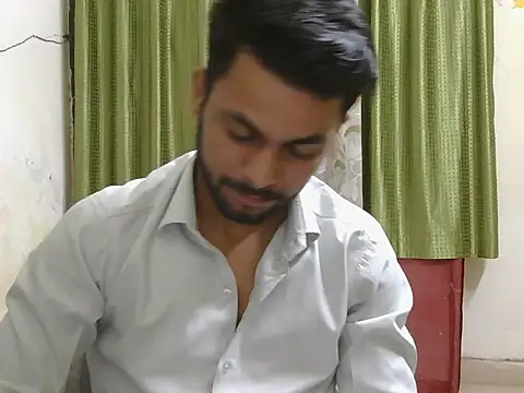 Snapshot of ursdreamperson chatting on 05/20/26, 12:50 ursdreamperson online show from 05/20/26, 12:50