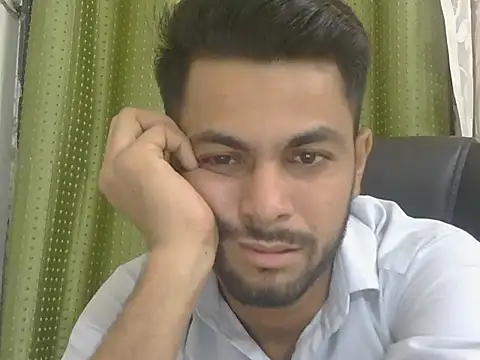 Snapshot of ursdreamperson chatting on 06/19/26, 01:10 ursdreamperson online show from 06/19/26, 01:10